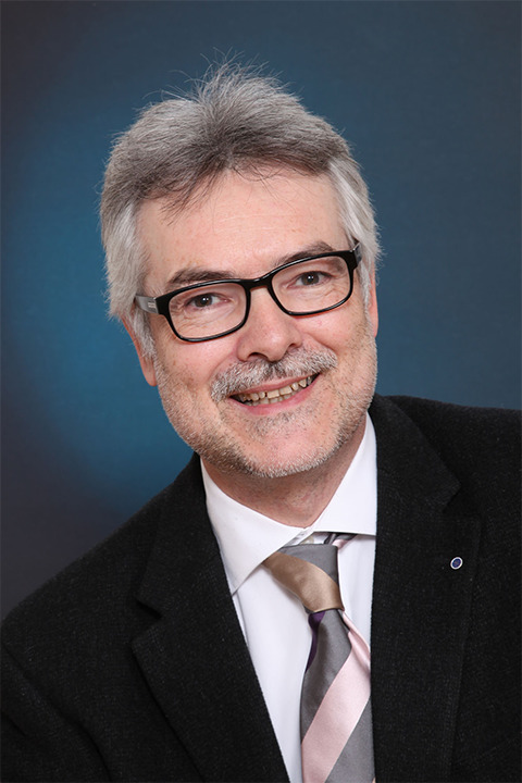 Prof. Mag. Dr. Elmar Kuhn